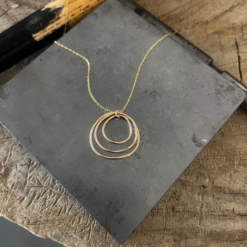 Free Form Circle of Three necklace