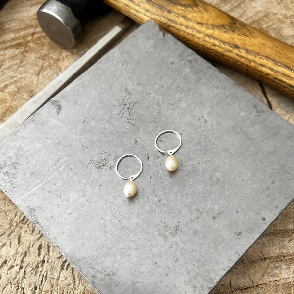 Pearl Lobe Hugger Hoops