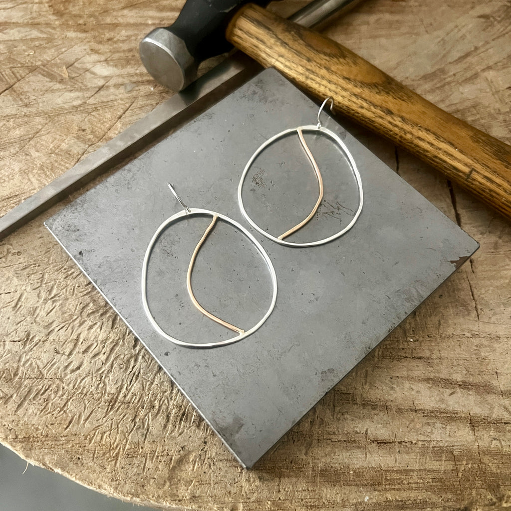 Go With the Curve earrings