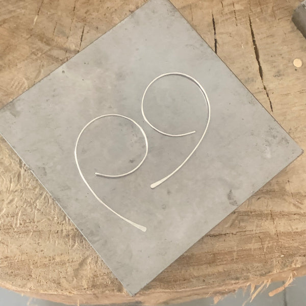 9 and Dine threader hoops