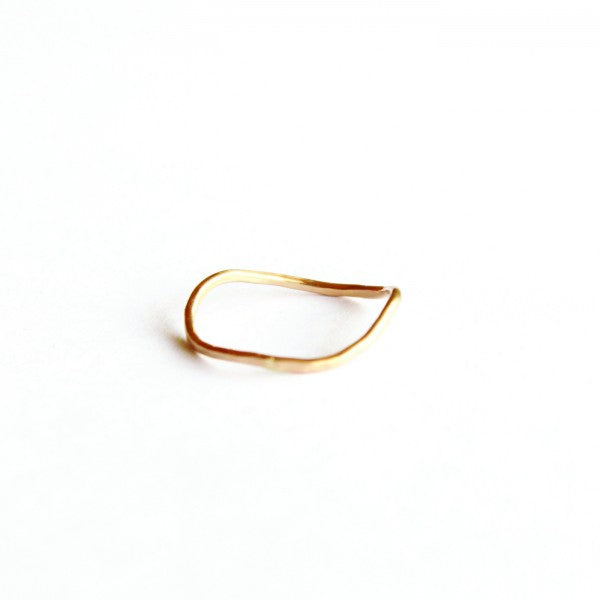 Extra Delicate Single Wave stacking ring - Jamison Rae Jewelry